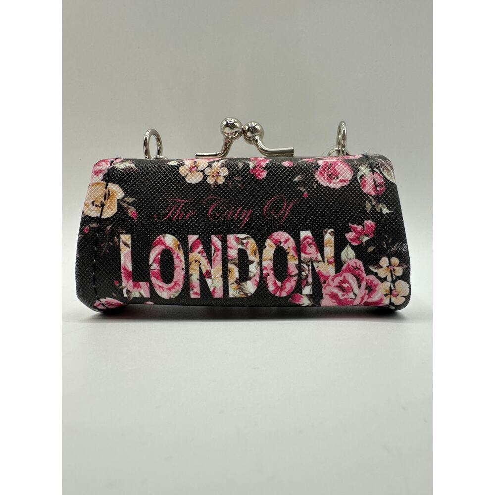 Robin Ruth City of London Rare Mini Kisslock Purse
